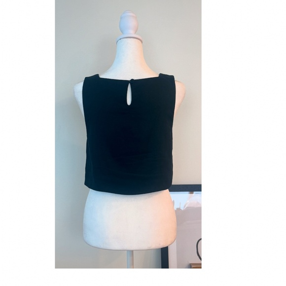 NWOT Reformation Saige Linen Top | 100% Linen | Size XS | Matching Pants Avail. - Picture 7 of 10